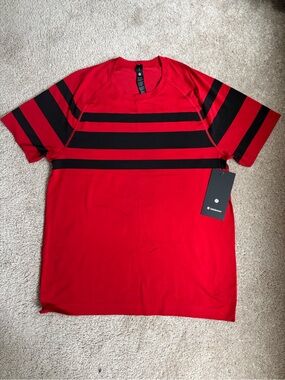 Lululemon Metal Vent Tech Short Sleeve ❤️🖤 Size Large
